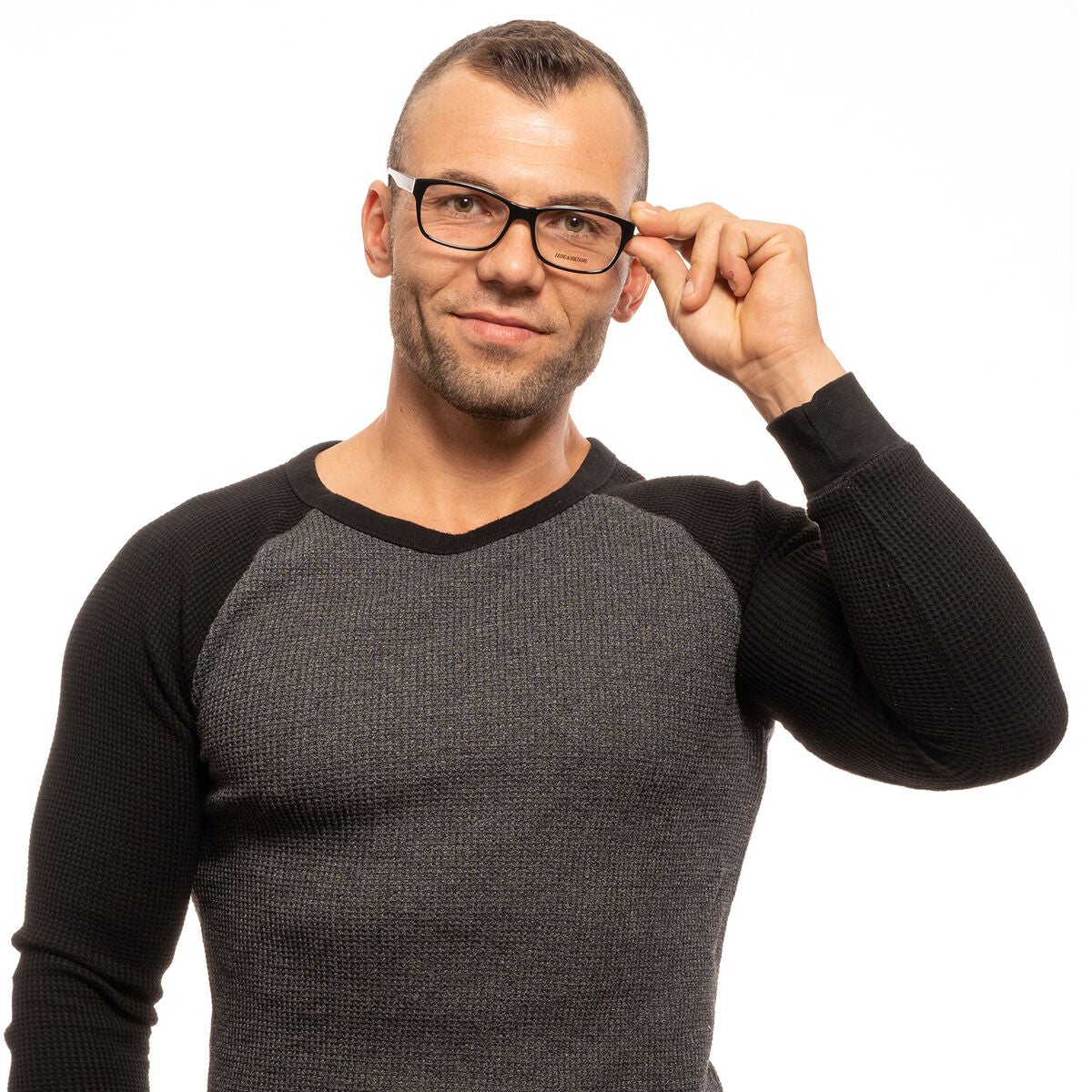 V8HDF4E26663F722B004A15C069AB3A1712R3702062P5