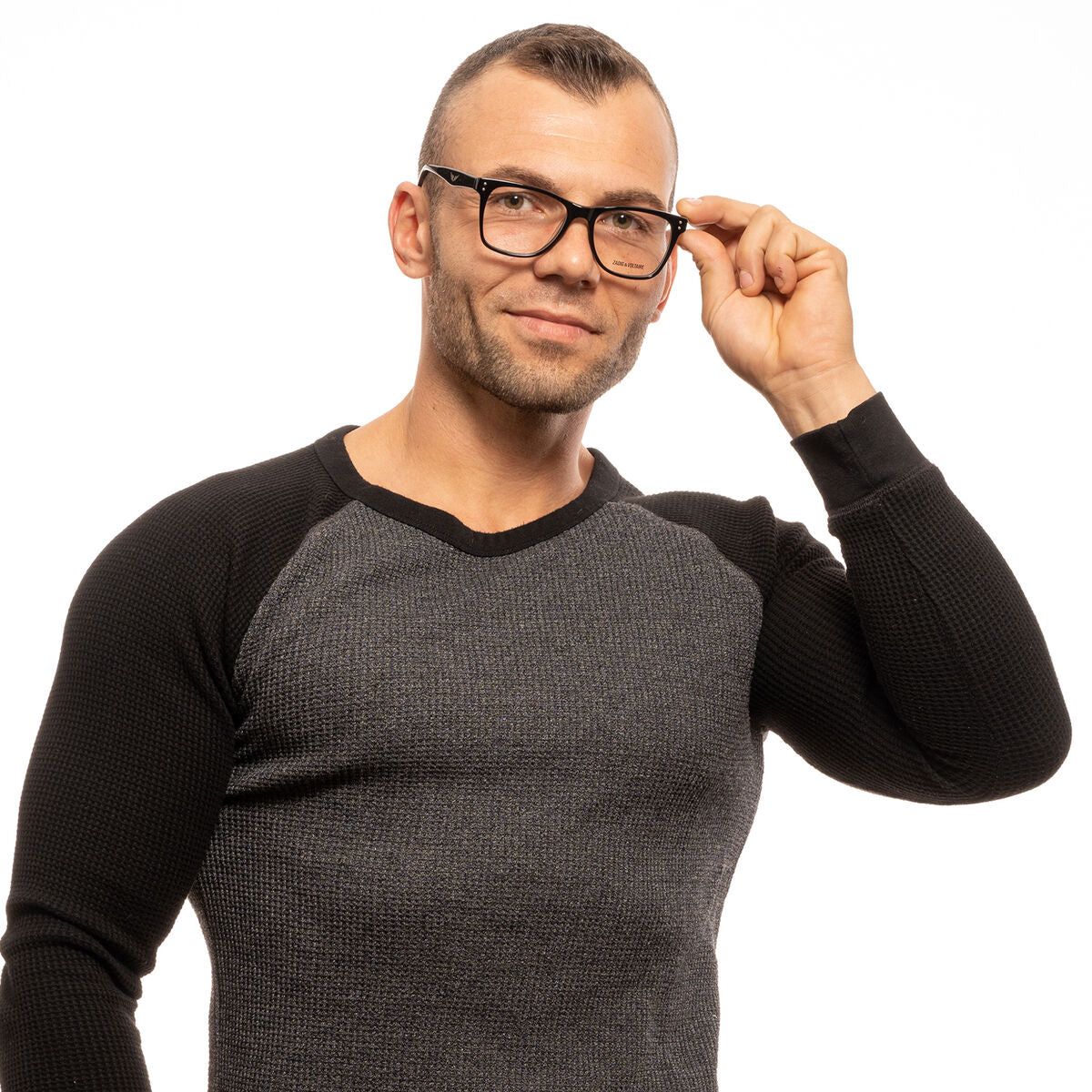 V5HB2E82DE1B106B81544C48F9017432E0DR3702111P5